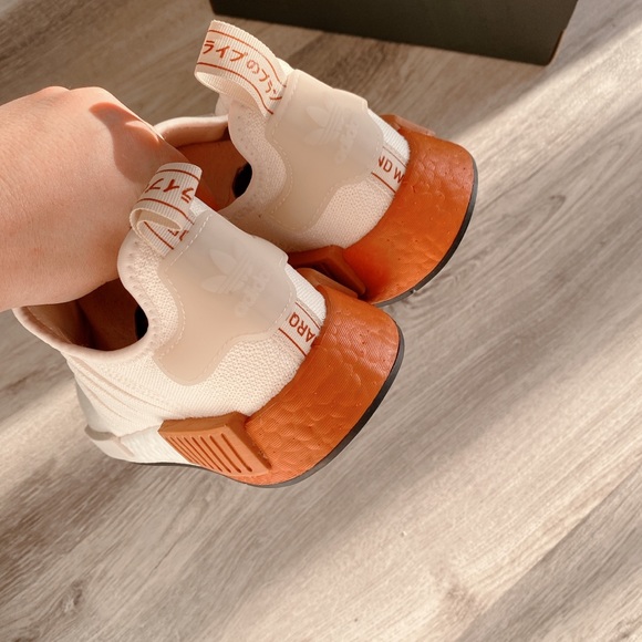 Adidas nmd R1 - Picture 4 of 8